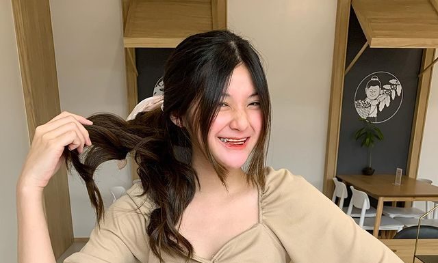 fiornaa นักศึกษาสาววัยใส ที่พึ่งขึ้นมหาลัย fiornaa นักศึกษาสาววัยใส ที่พึ่งขึ้นมหาลัย กับความน่ารัก สดใส