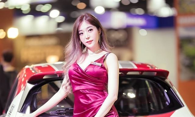 น้องจ๊ะจ๋า กุลนิธี อัจฉราเจริญยิ่ง พริตตี้สาวสวย หน้ารัก น้องจ๊ะจ๋า กุลนิธี อัจฉราเจริญยิ่ง พริตตี้สาวสวย หน้ารัก หุ่นเป๊ะ ชุดปัง