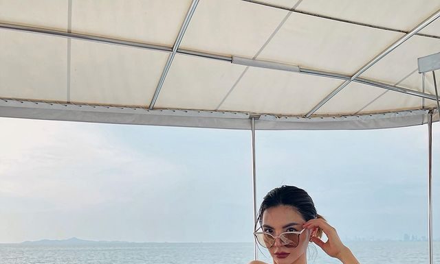 น้องเฟิร์น เฌอริลิน เน็ตไอดอลหุ่นปัง กับแฟชั่นสุดแซ่บที่ต้องกดซูม น้องเฟิร์น เฌอริลิน เน็ตไอดอลหุ่นปัง กับแฟชั่นสุดแซ่บที่ต้องกดซูม ที่ไม่อาจละสายตา