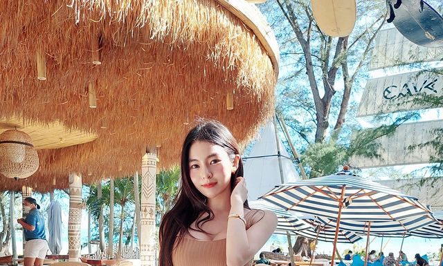 น้องอิ๋งอิ๋ง นักศึกษาดัง ที่มีความแซ่บไม่แพ้ใคร น้องอิ๋งอิ๋ง นักศึกษาดัง ที่มีความแซ่บไม่แพ้ใคร ที่กล้าการันตี