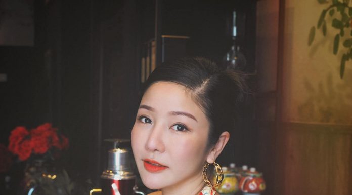 น้องสต๊อป ณัฐฐา จากอดีตพริตตี้เงินล้าน ที่ผันตัวเป็นนักธุรกิจ น้องสต๊อป ณัฐฐา จากอดีตพริตตี้เงินล้าน ที่ผันตัวเป็นนักธุรกิจ ที่แซ่บเผ็ดจริงไรจริง