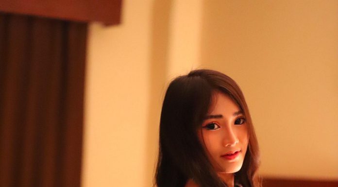 น้องไอซ์ วณิชา เน็ตไอดอลสายเซ็กซี่ อกตูม ขวัญใจหนุ่มทั่วประเทศ น้องไอซ์ วณิชา เน็ตไอดอลสายเซ็กซี่ อกตูม ขวัญใจหนุ่มทั่วประเทศ แซ่บเวอร์