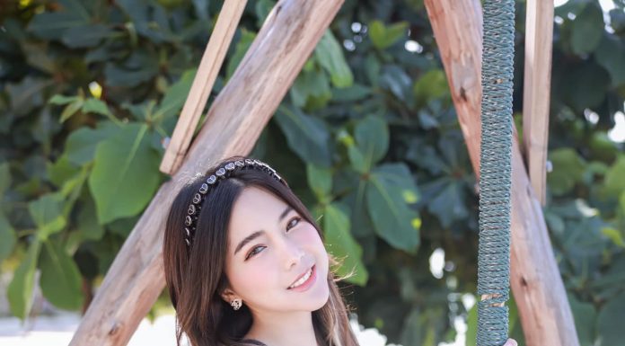 น้องใบเฟิร์น พิชญ์ชามญช์ นางแบบสุดแซ่บ ทีเด็ด Onlyfans