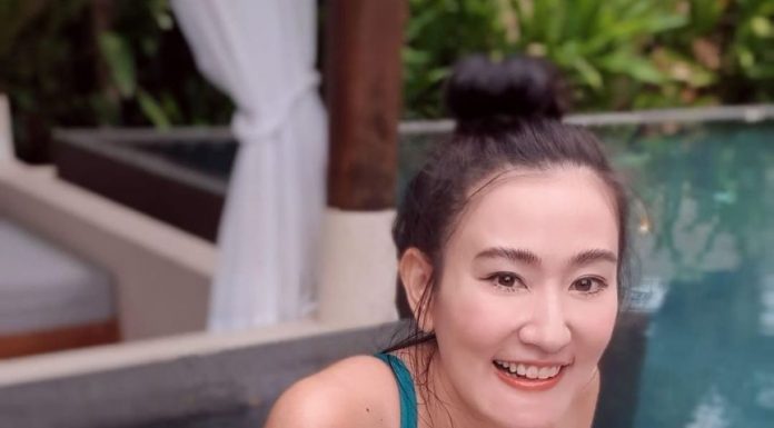 โอ๋ รุ่งระวี ตุ๊กแกผีในตำนานกับลุคเซ็กซี่ ทำหนุ่มๆ ใจละลาย