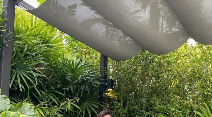 น้องบลู จิรารัตน์ อวดความเซ็กซี่อีกครั้งในปี 2022 ไม่มีแผ่ว