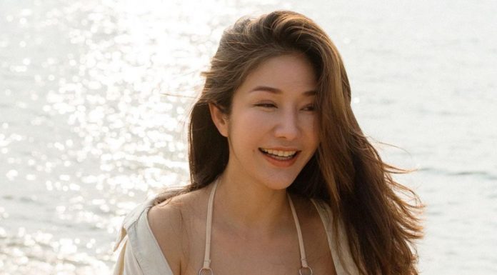 สต็อป ณัฐฐา อดีตพริตตี้ตัวท็อป อวดบิกินี่ตัวจิ๋วล้นทะลัก ทำทะเลลุกเป็นไฟ