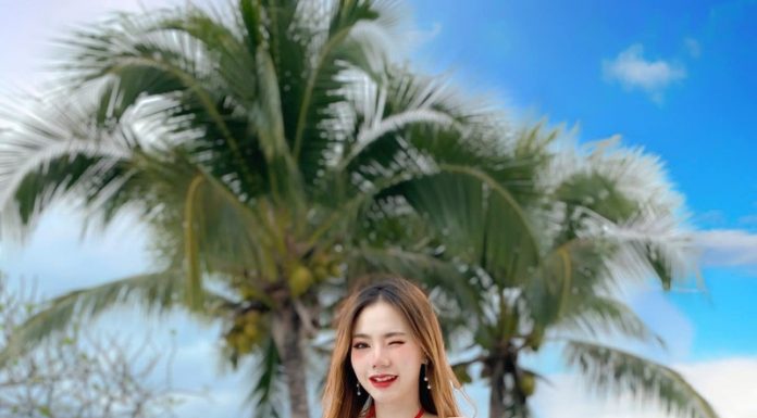 ฟักแฟง ธนัชชา พริตตี้สาย Cup E ลุคไหน ๆ ก็แซ่บพริกยกสวน !!